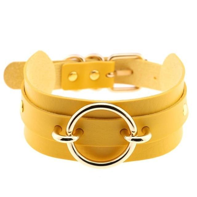 Goldenes O-Ring-Halsband