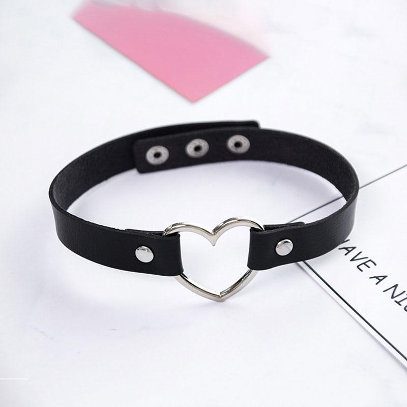 Love Heart Punk Leather Choker