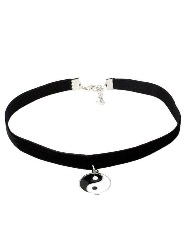 Simple Black Choker Set