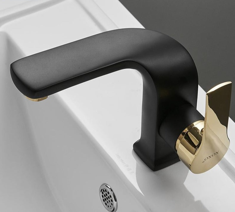 Specter - Curved Lux Bathroom Faucet