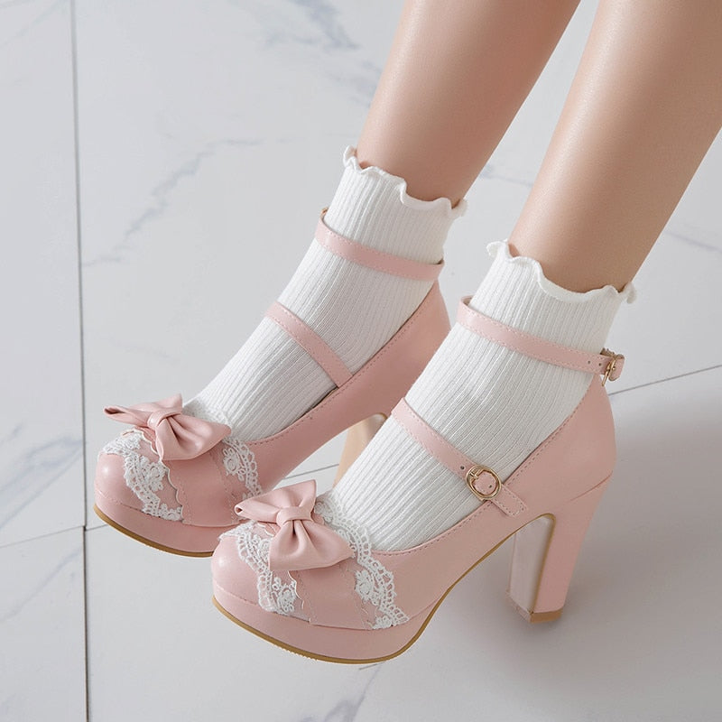 Niedliche Mary-Jane-Lolita-High-Heels aus Spitze mit Schleife