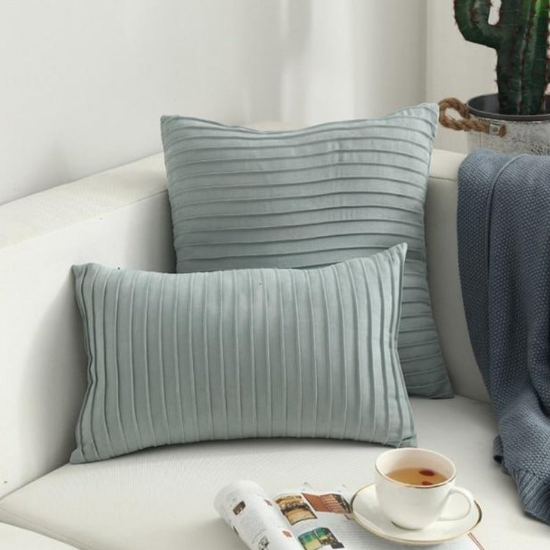 Housse de coussin en faux suède The Pretty Pleats