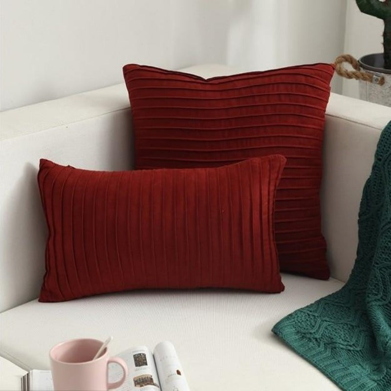 Housse de coussin en faux suède The Pretty Pleats