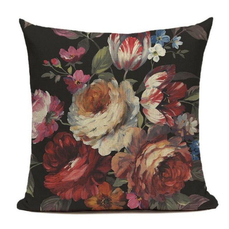 La collection de housses de coussin floral Dark Romance