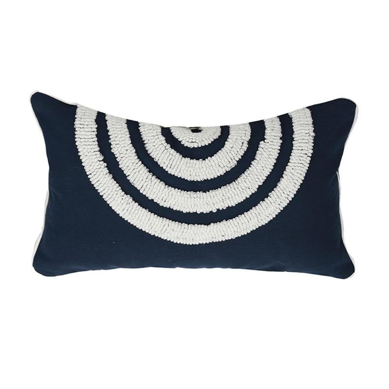 La collection de housses de coussin brodées en cercle concentrique