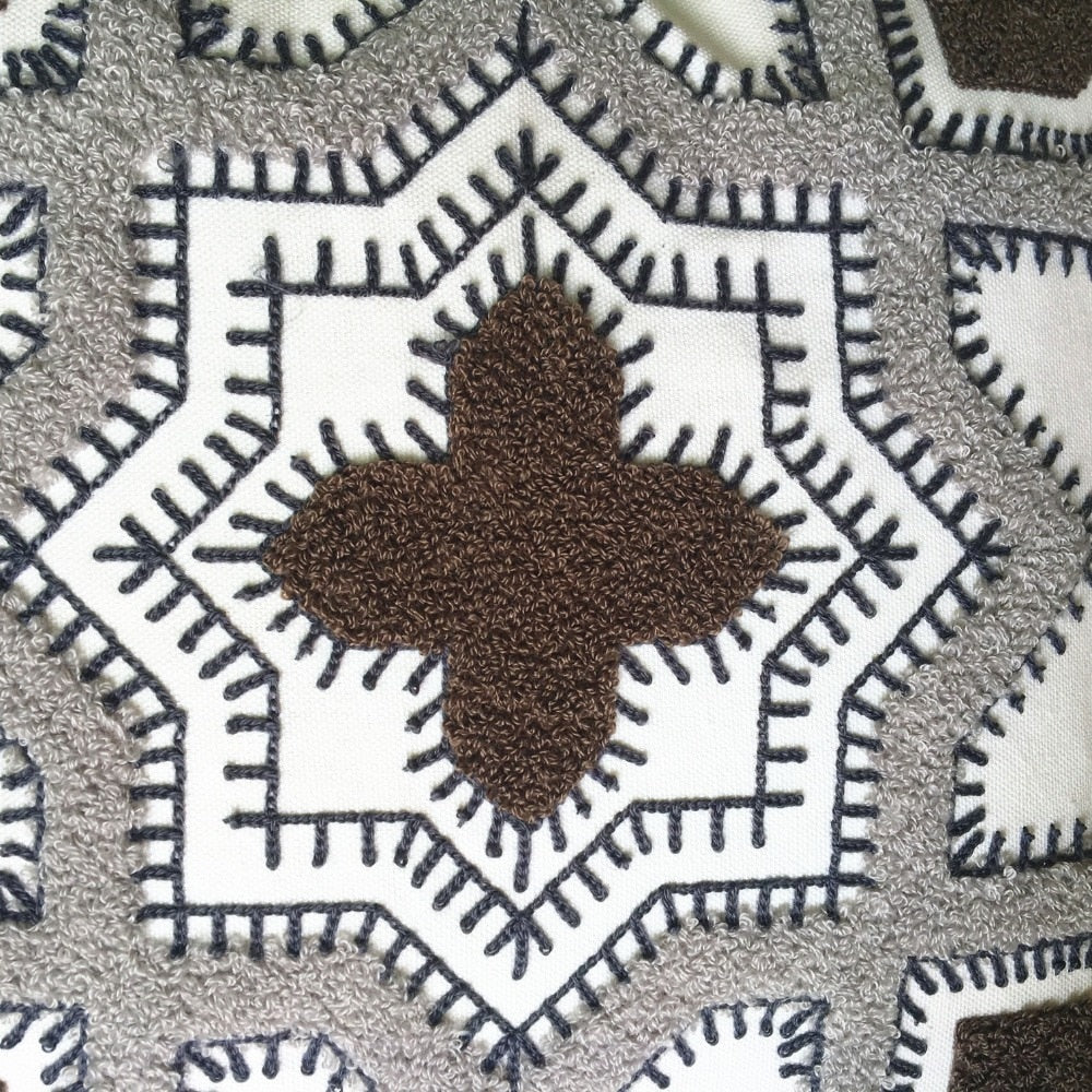 Housse de coussin en carreaux de bazar marocain