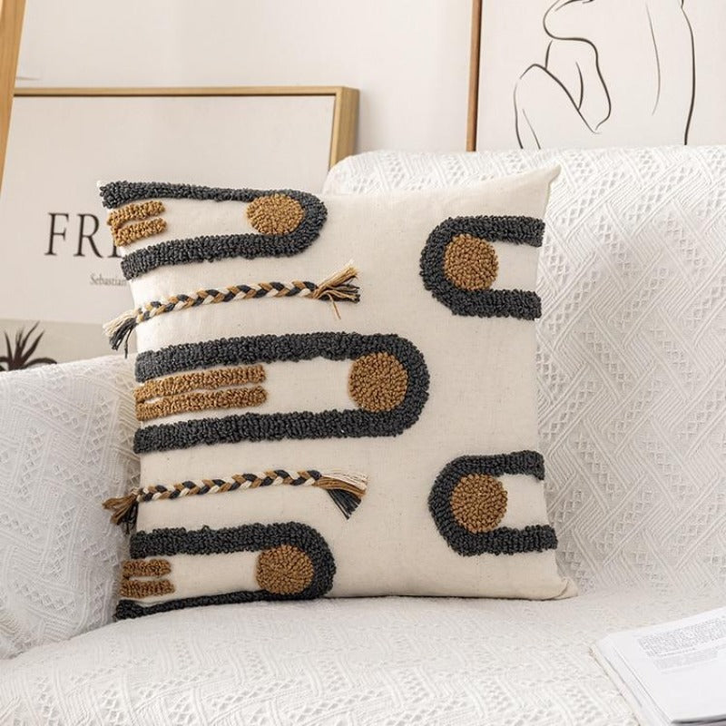 La collection de housses de coussin à géométrie abstraite