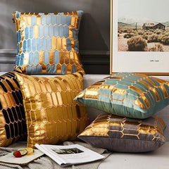 La collection de housses de coussin en velours doré de luxe Geo