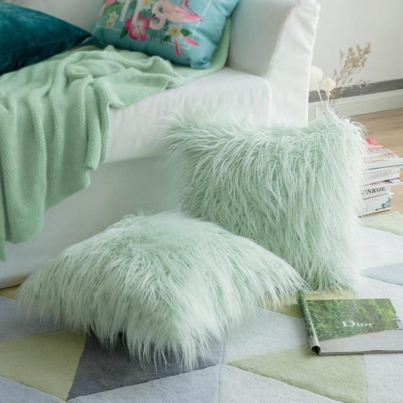 La housse de coussin en fausse fourrure Quintessential