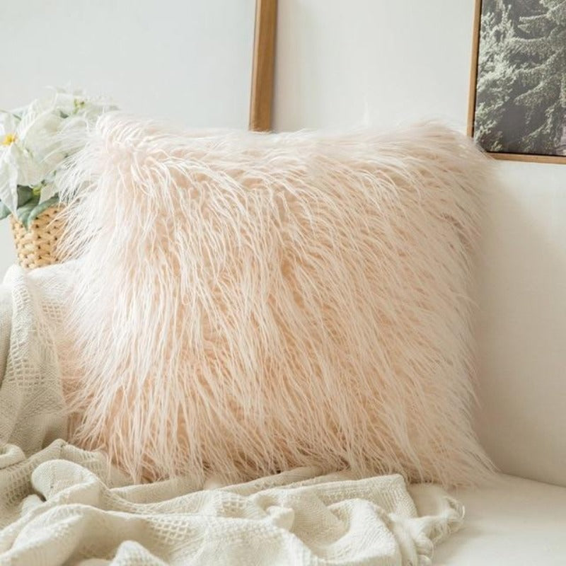 La housse de coussin en fausse fourrure Quintessential