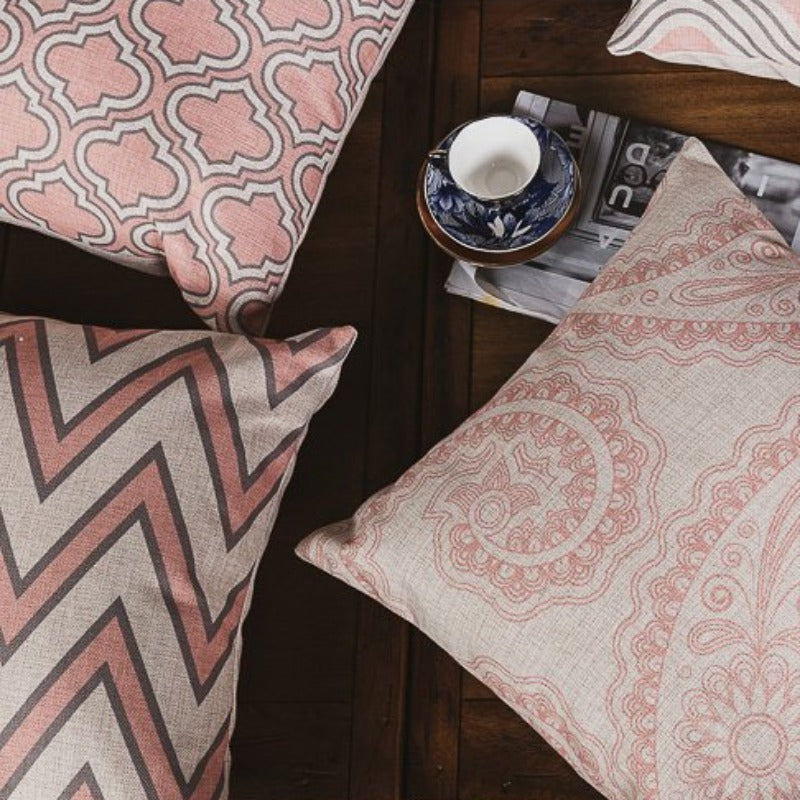 La collection de housses de coussin All-Day Rosé