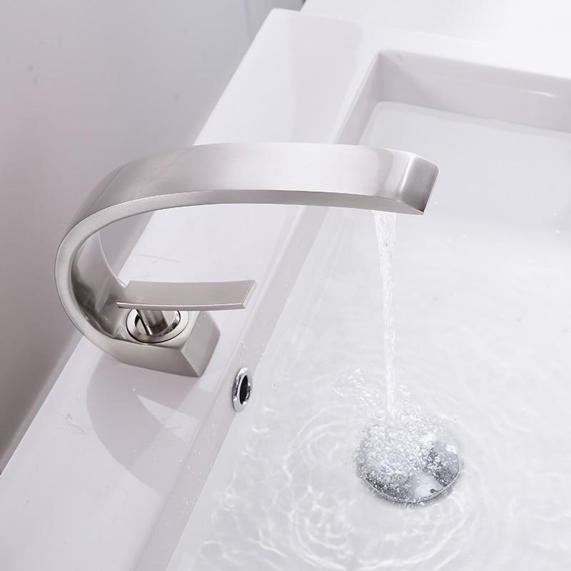 Modern Crane Design Single Handle Basin Faucet