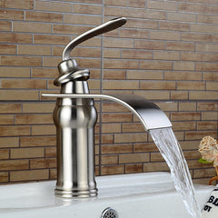 Ames – Vintage-Wasserfall-Wasserhahn aus Messing