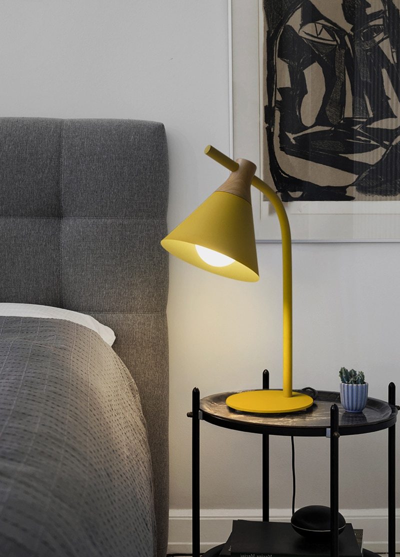 Patriam - Modern Nordic Desk Lamp