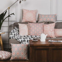 La collection de housses de coussin All-Day Rosé