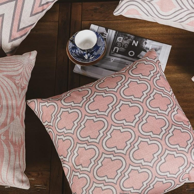 La collection de housses de coussin All-Day Rosé