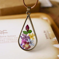 Vintage Natural Dried Flower Necklace