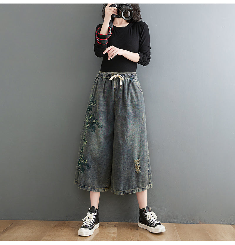 Spring Retro Embroidery Floral Ripped Loose Jeans