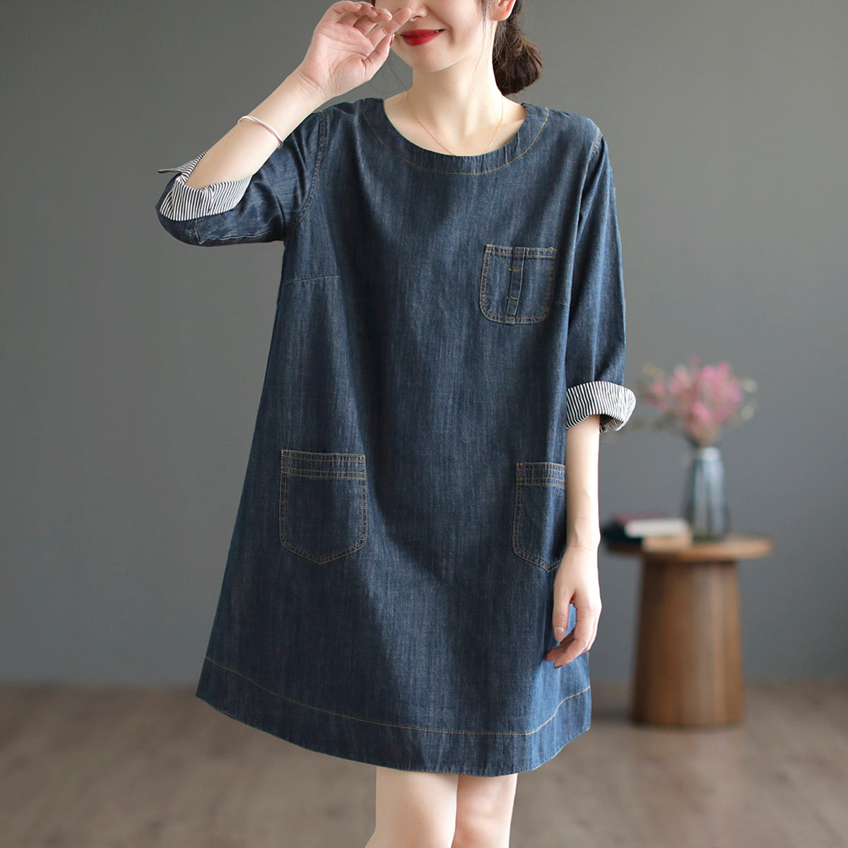 Sommer-Minikleid aus lockerem, festem, dünnem Baumwoll-Denim