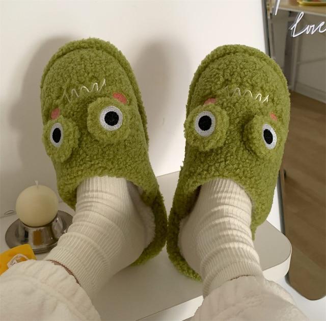 Fuzzy Frog Plush Slipper